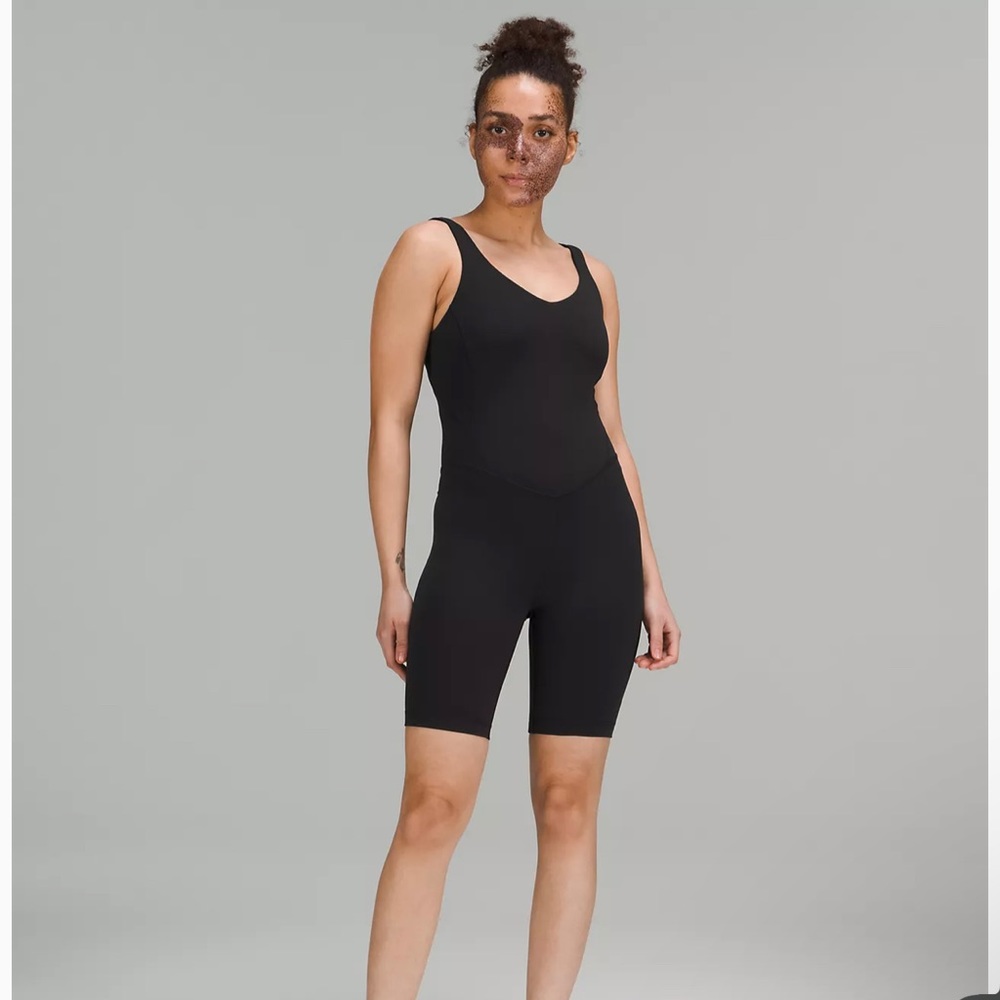 NWT Lululemon  Align™ Bodysuit 8” Size 2